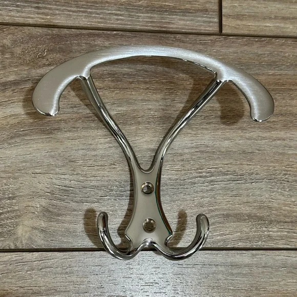 Heavy Duty Circular Top Triple item Silver Wall-Mounted Coat/Purse/Bag Hook - Picture 5 of 6